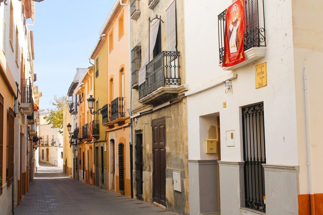Carrer de Dalt en Teulada Moraira