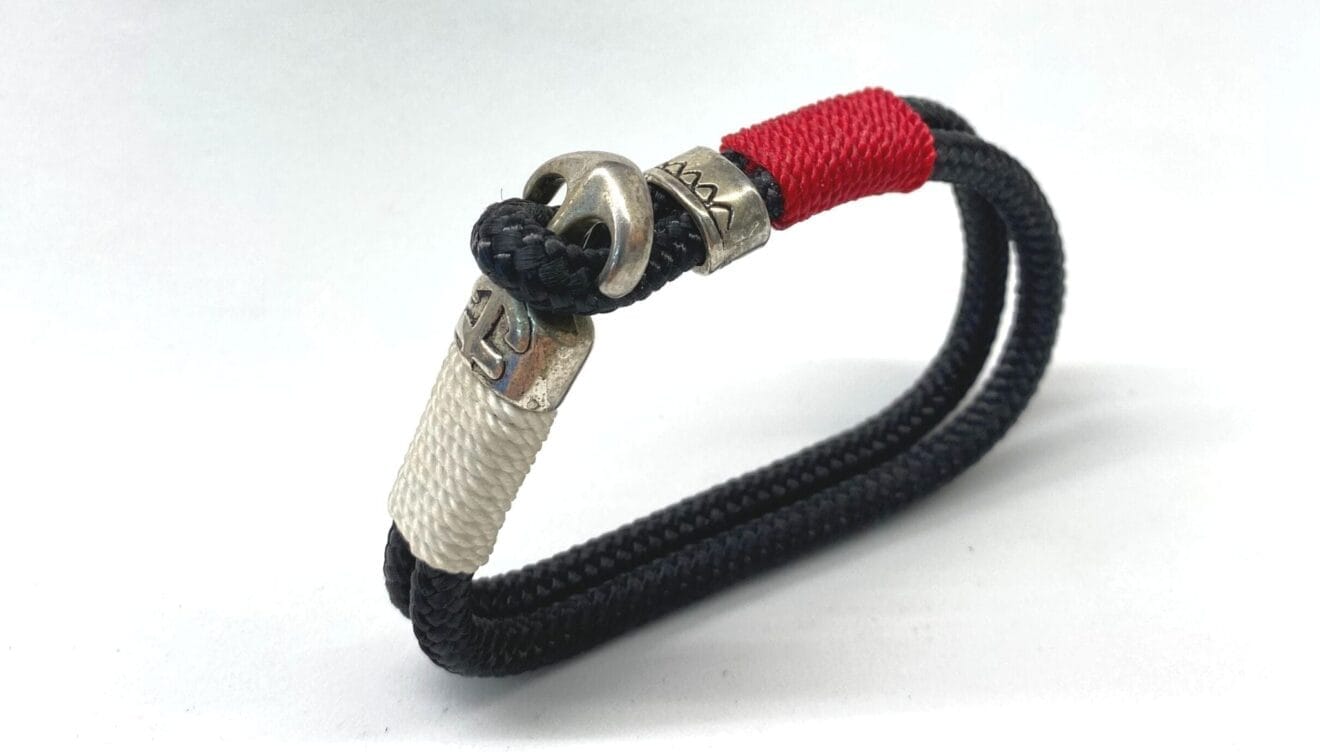 Cesta de Navidad 2022 - Pulsera de acero estilo marinero de Joyería Bonilla