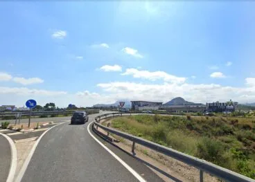 Rotonda afectada por la gran afluencia de tráfico en Ondara