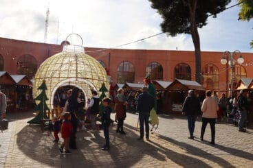 Visitantes en el mercado de Navidad de Teulada – Ajuntament de Teulada Moraira