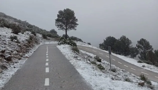 el coll de rates se cubre de blanco