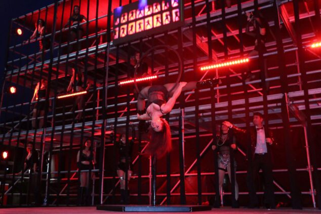 Imagen: Espectáculo de Moulin Rouge en el 2º festival d'Arts Escèniques de Pego