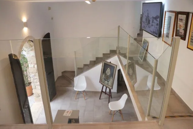 Imagen: Perspectiva del interior del museo desde la planta superior