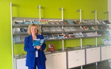 susanne katzgrau vereadora de turismo de teulada moraira na informação turística do município