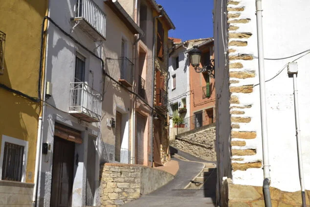 Imagen: Una de las calles de Castell de Castells