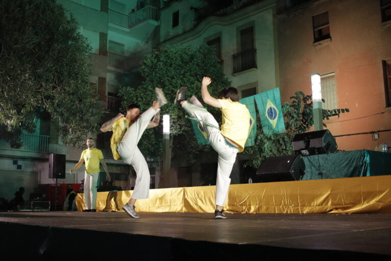 Espectáculo de Capoeira en el Carnaval de Pego 2023