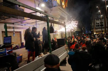 Vergleich der Parade Pinyata de Pego 2023