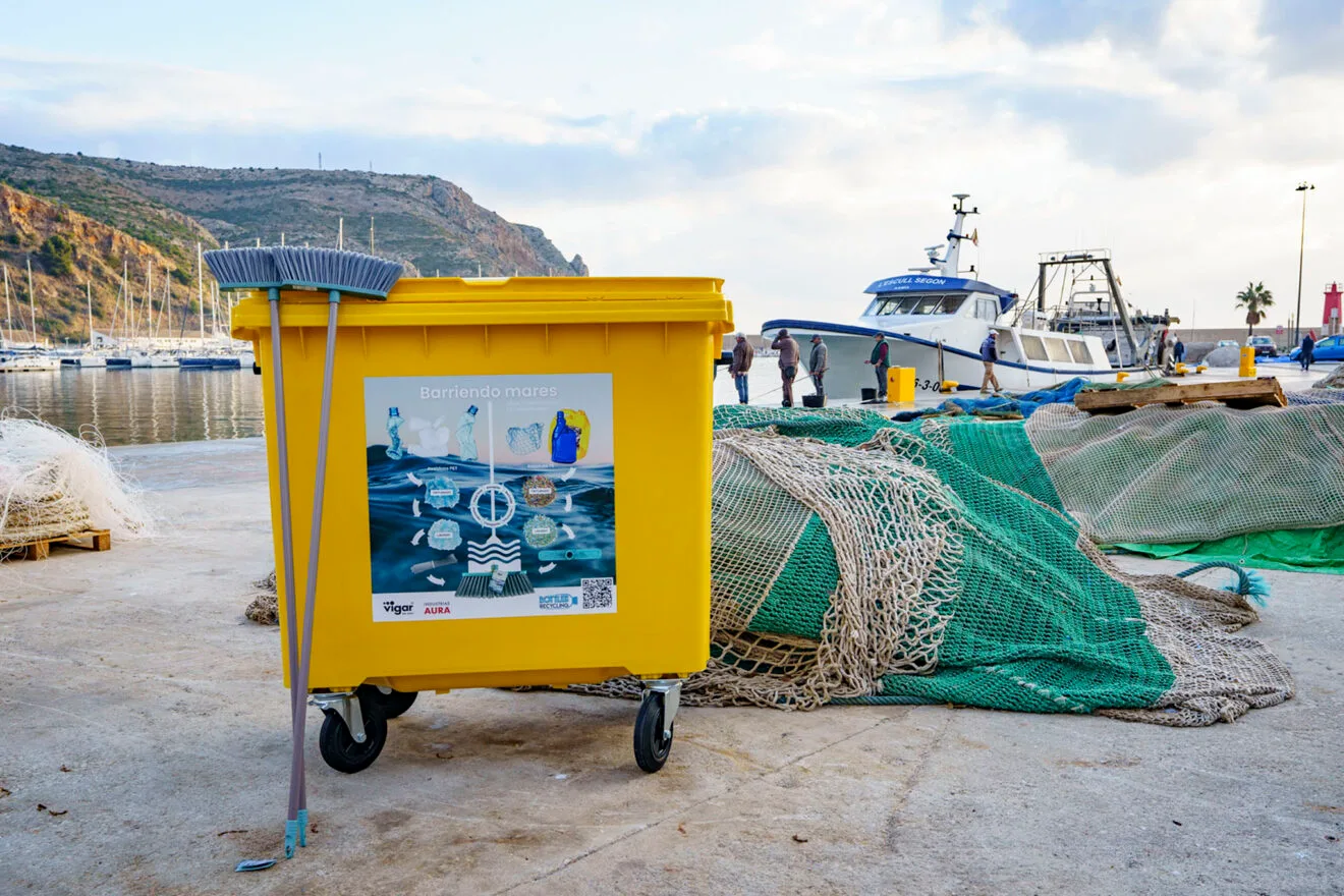 Contenedor para el proyecto 'Barriendo Mares' en los puertos pesqueros de la Marina Alta