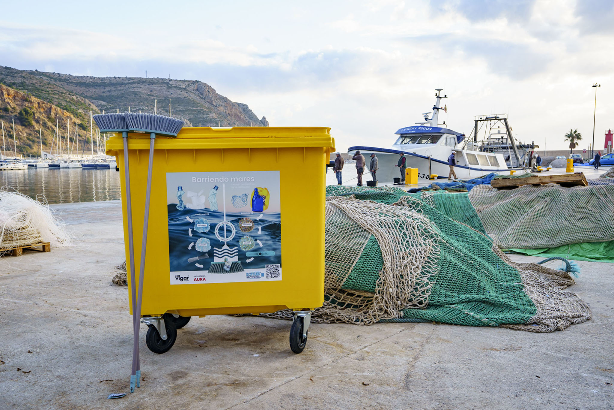Contenedor para el proyecto ‘Barriendo Mares’ en los puertos pesqueros de la Marina Alta