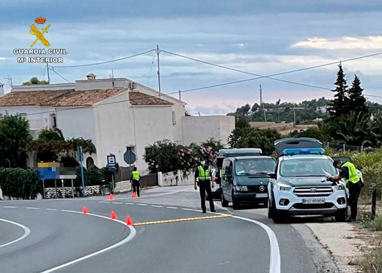 Controles de la Guardia Civil en Benissa y Teulada Moraira (archivo)