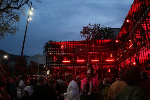 Imagen: Escenario en la plaça del Convent de Pego para el Festival d'Arts Escèniques Pego 2022