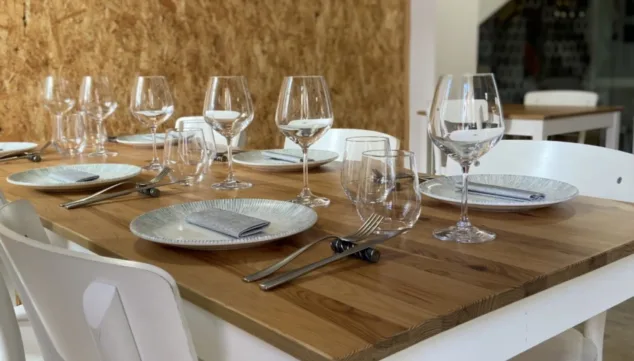 interior de brou bar restaurant
