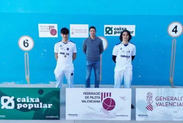 parejas del equipo cadete de lescola municipal de pilota dondara
