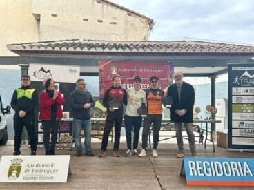 Podio masculino en la Trail Ocaive de Pedreguer