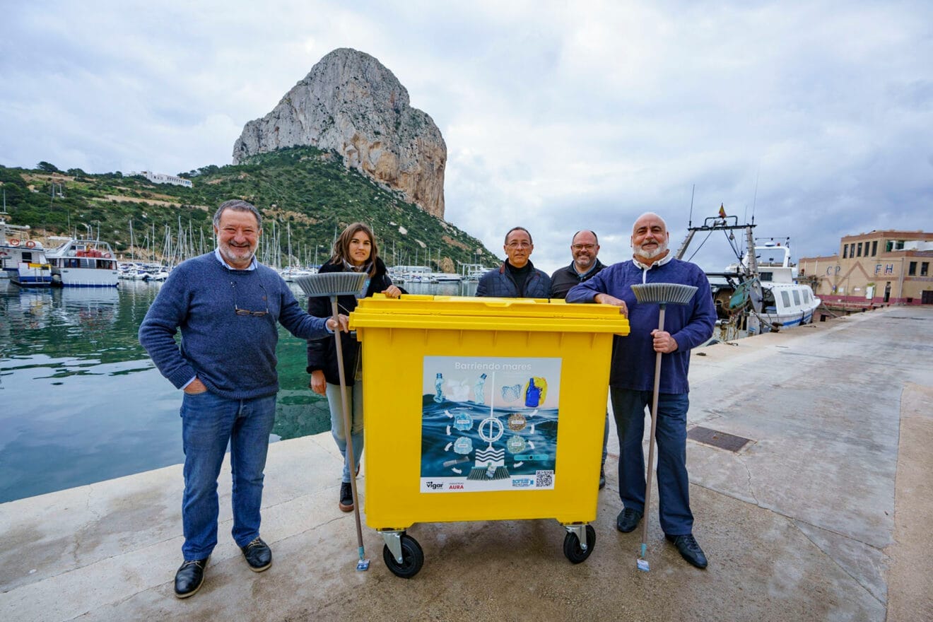 Proyecto 'Barriendo Mares' en Calp