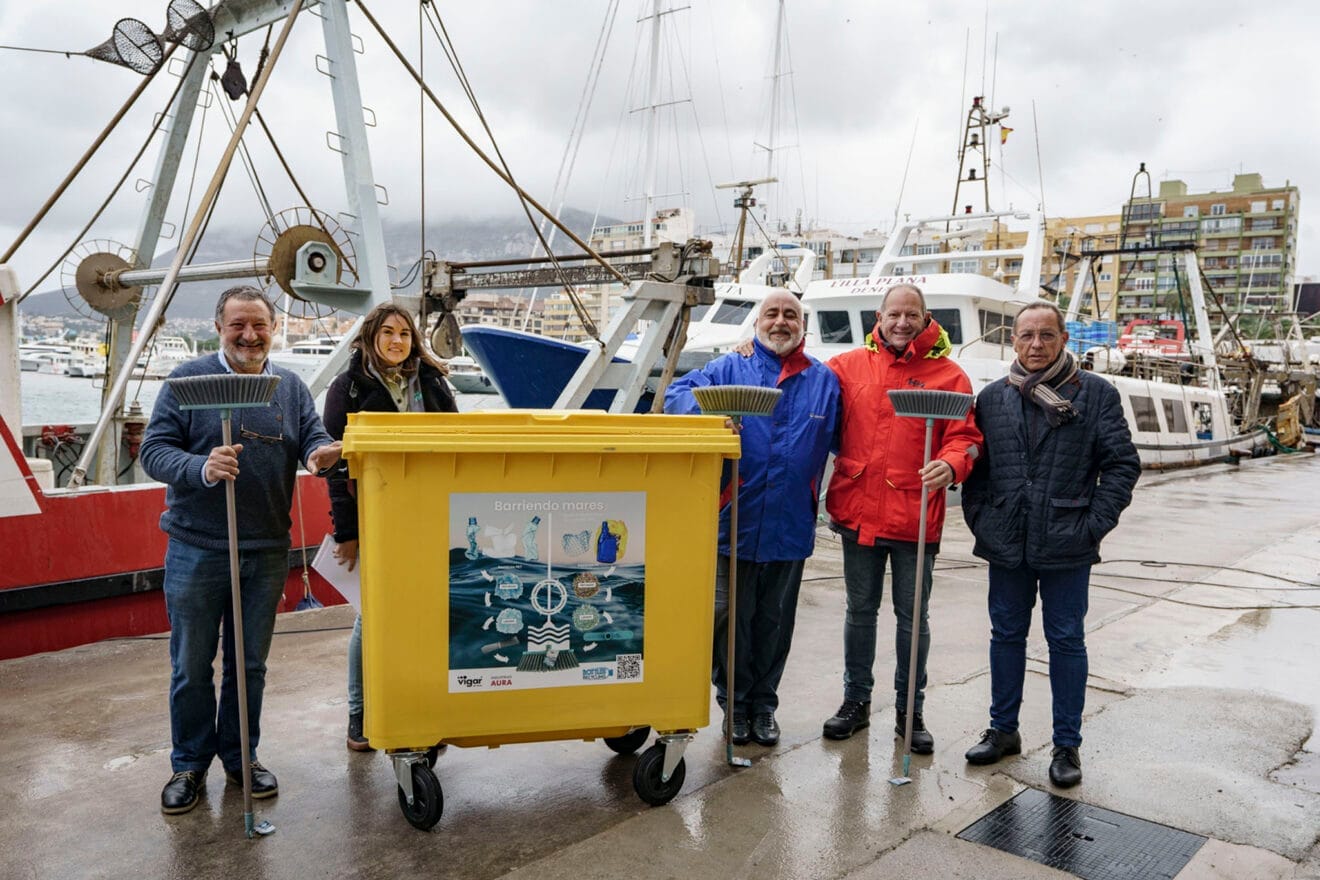 Proyecto 'Barriendo Mares' en Dénia