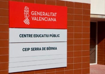 asignacion del nombre serra de bernia para el nuevo colegio de xalo