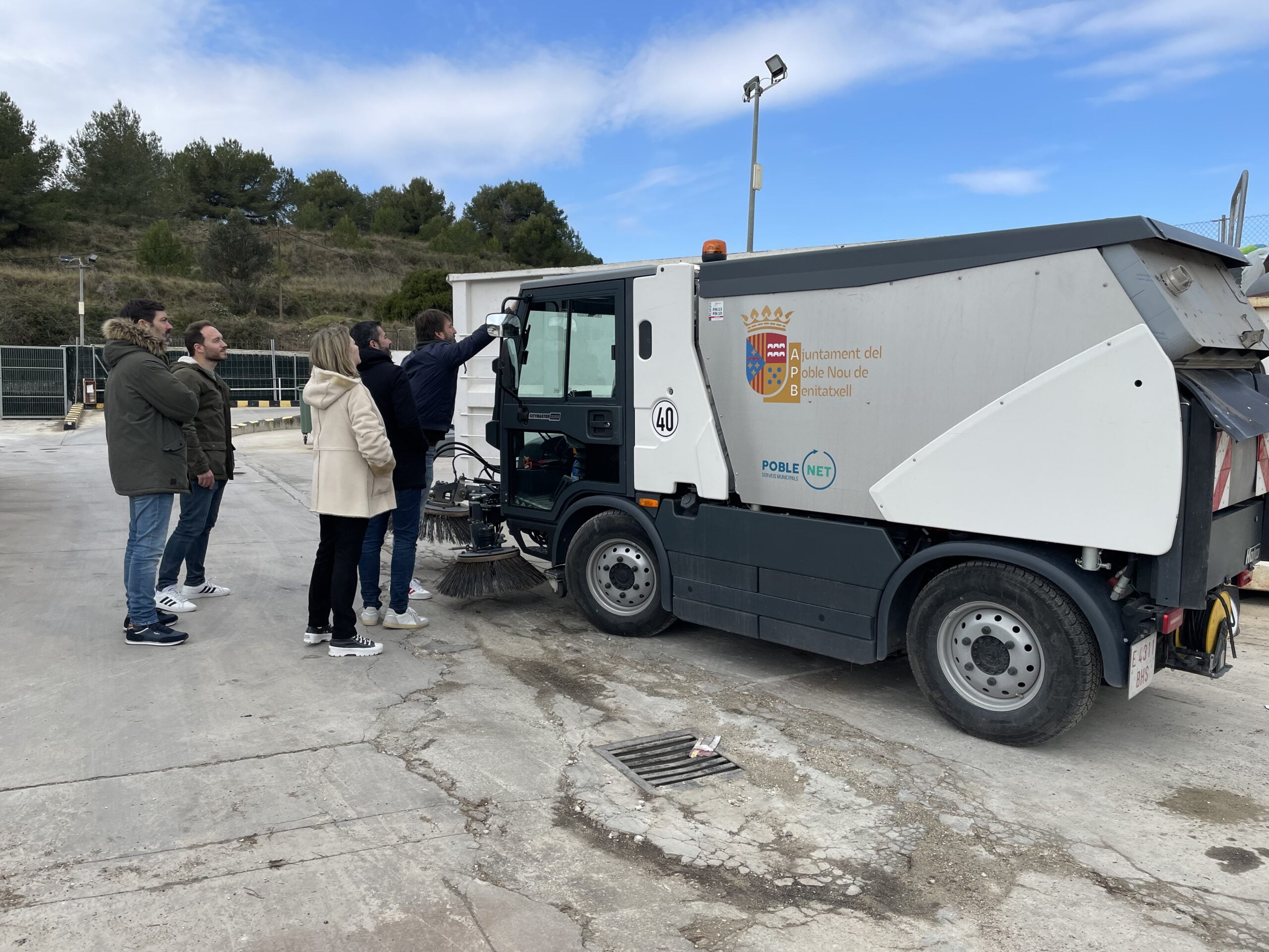 Benitatxell cuenta con nueva flota de vehículos de limpieza