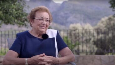 documental les cures a la vall de gallinera mans invisibles que sostenen la vida