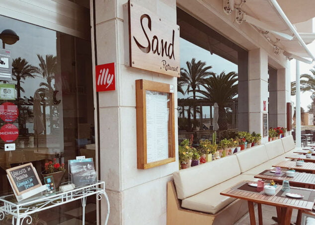 Imagen: Exterior de Sand Restaurante en Moraira