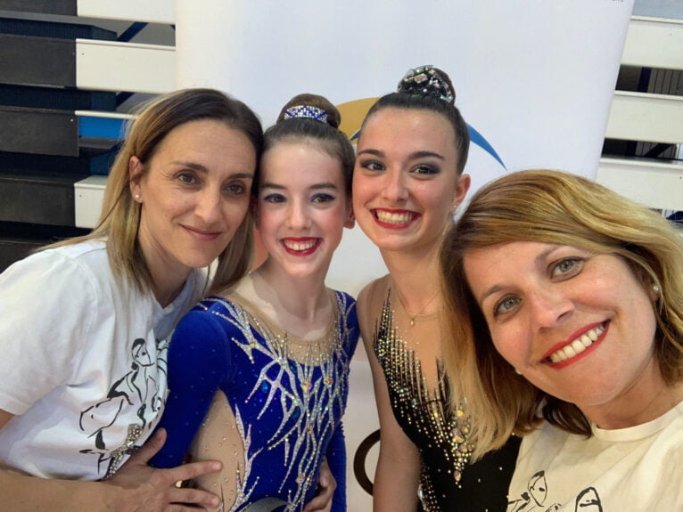 Gimnastas del Club Gimnasia Calpe en Gandia con las entrenadoras