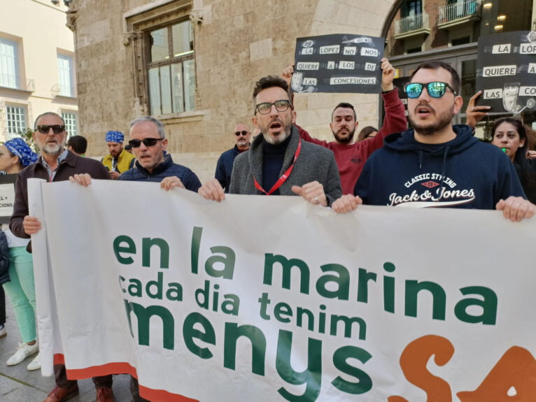 Manifestación de sanitarios en València 02