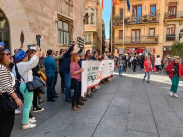 Manifestación de sanitarios en València 17