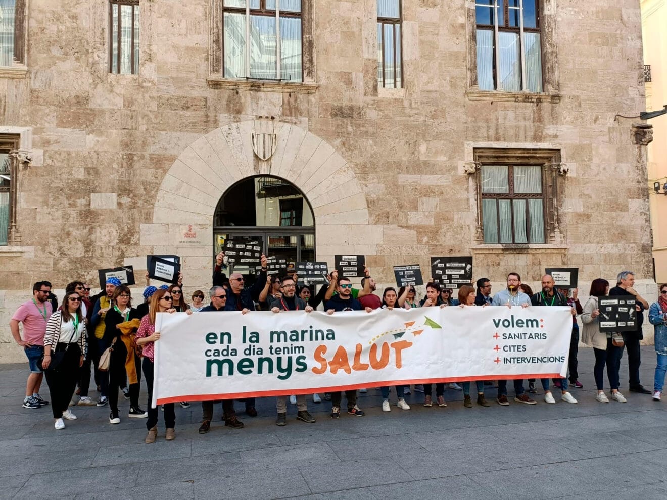 Manifestación de sanitarios en València 21
