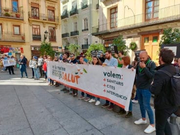 Manifestación de sanitarios en València 24