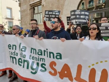 Manifestación de sanitarios en València 27
