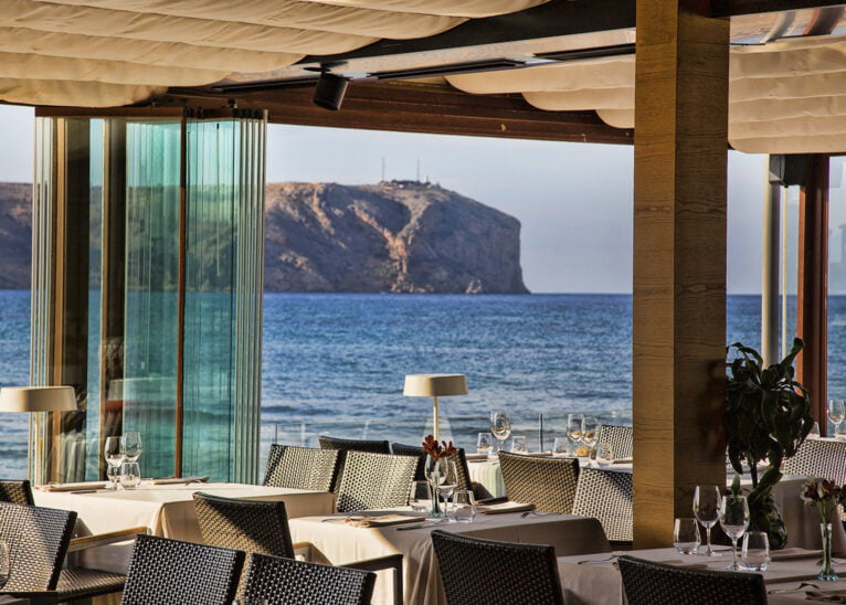 Mesas con vistas en La Perla de Jávea