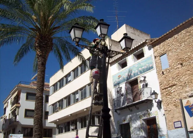 Imagen: Operarios del Ayuntamiento de Calp
