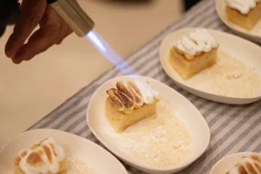 postre del menu de la gala soles guia repsol 2023 de la perla de javea xabia