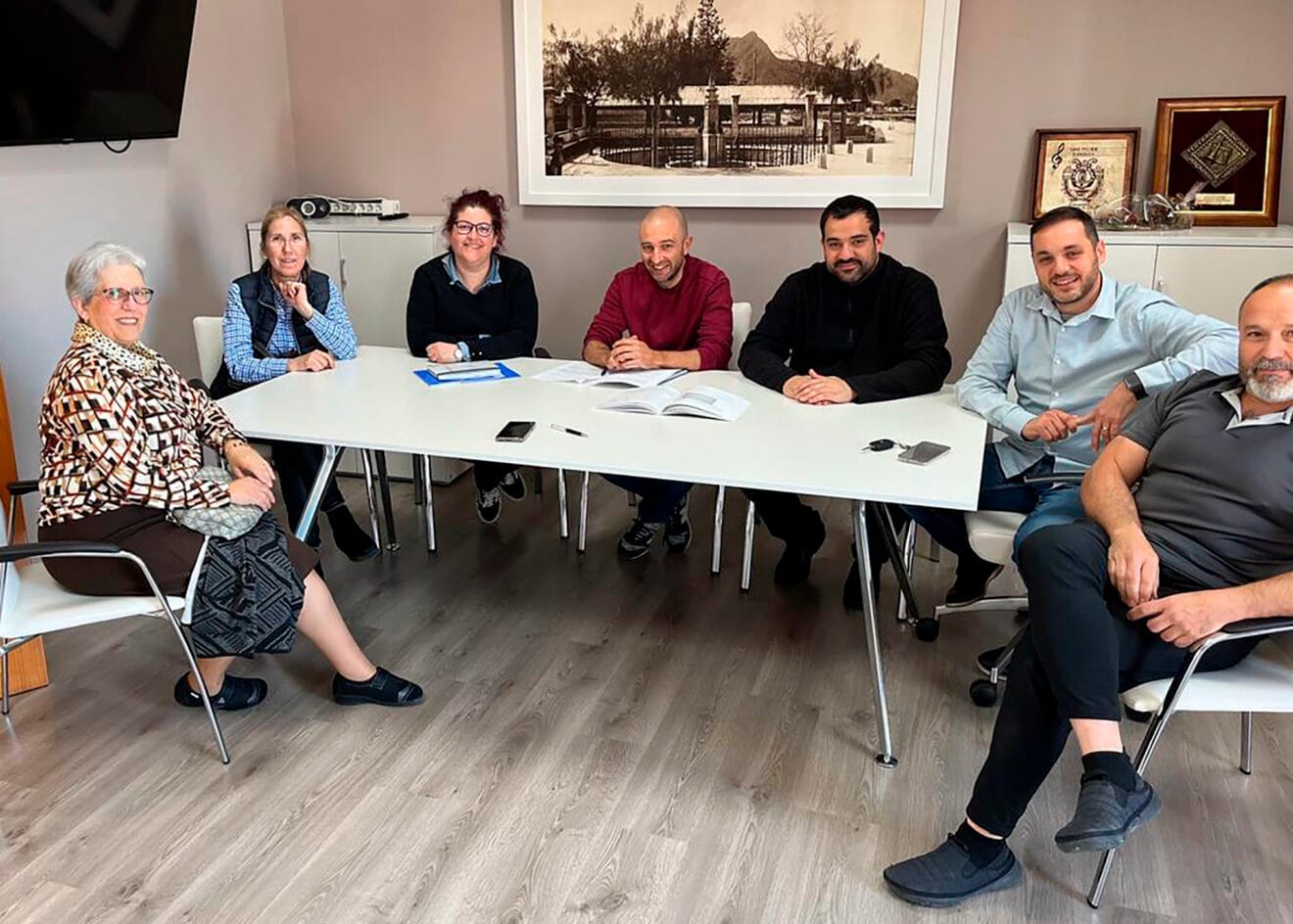 Reunión del Ayuntamiento de Ondara para la delcaración con los colectivos y personas vinculadas a la Semana Santa