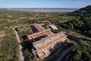urbanizacion abandonada junto a la marjal de pego
