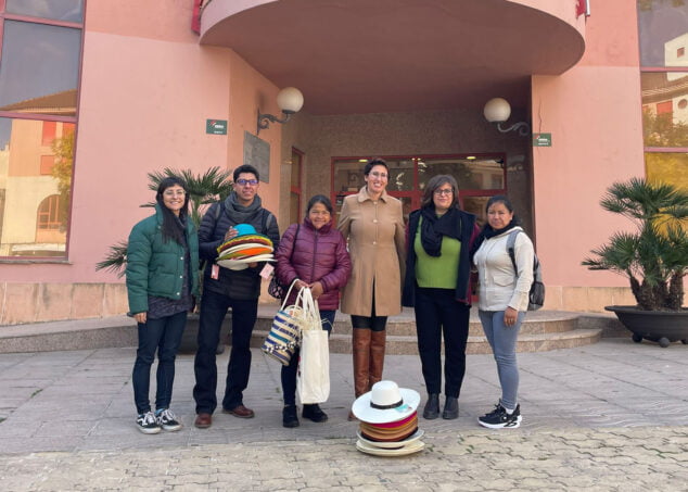 Imagen: Visita de la delegación ecuatoriana al Ayuntamiento de Teulada