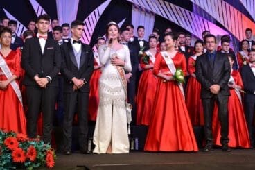 Acto de coronación de las Reinas Infantiles y Mayores en 2019