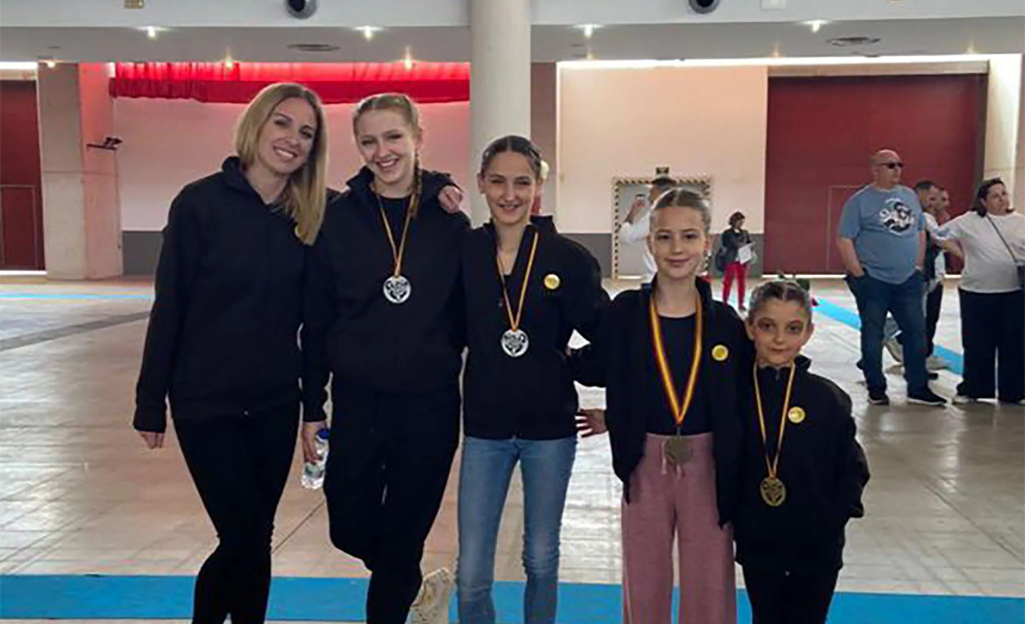 alumnas de la escuela municipal de danza de gata