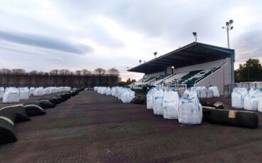 Campo de fútbol de Calp esperando la instalación del césped