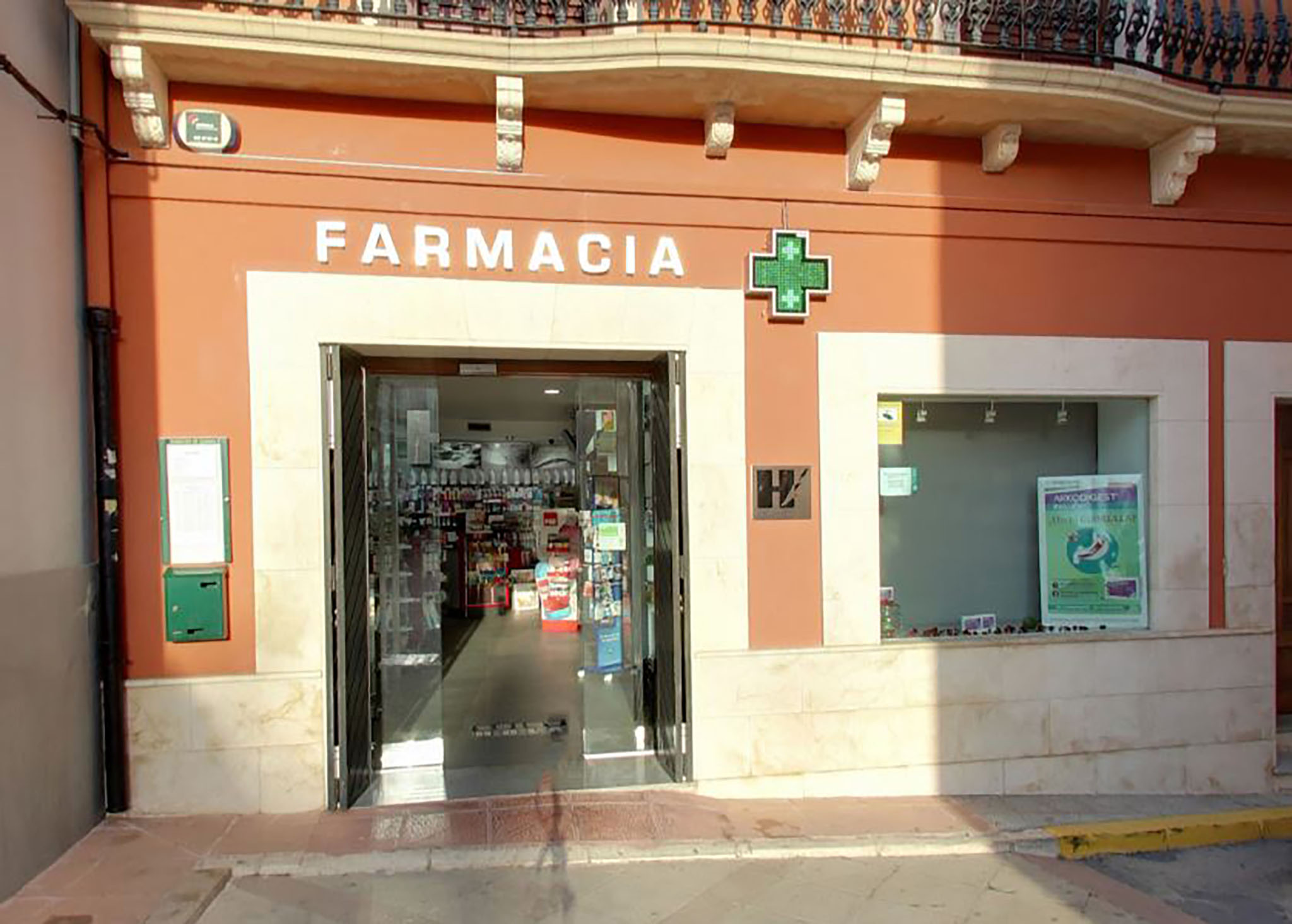 Farmacia Herminia Infantes Costa 