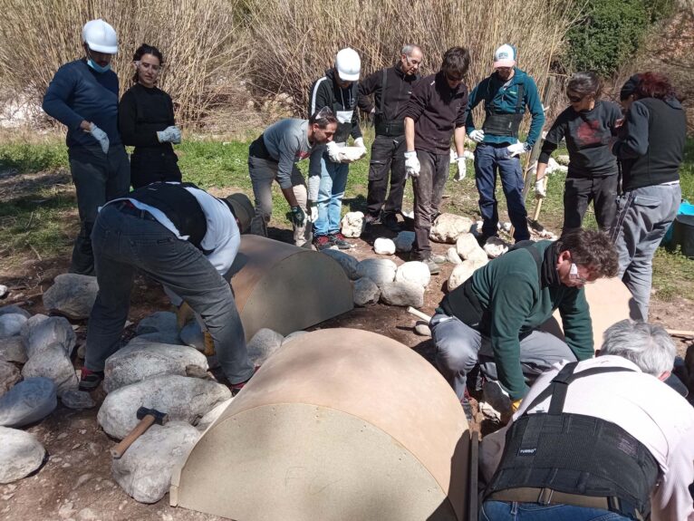 Alumnos del taller de Pedra Seca de la MACMA