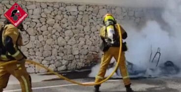 bomberos en las labores de extincion