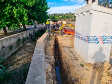 canalizacion del agua en el lavadero recuperado de benitatxell