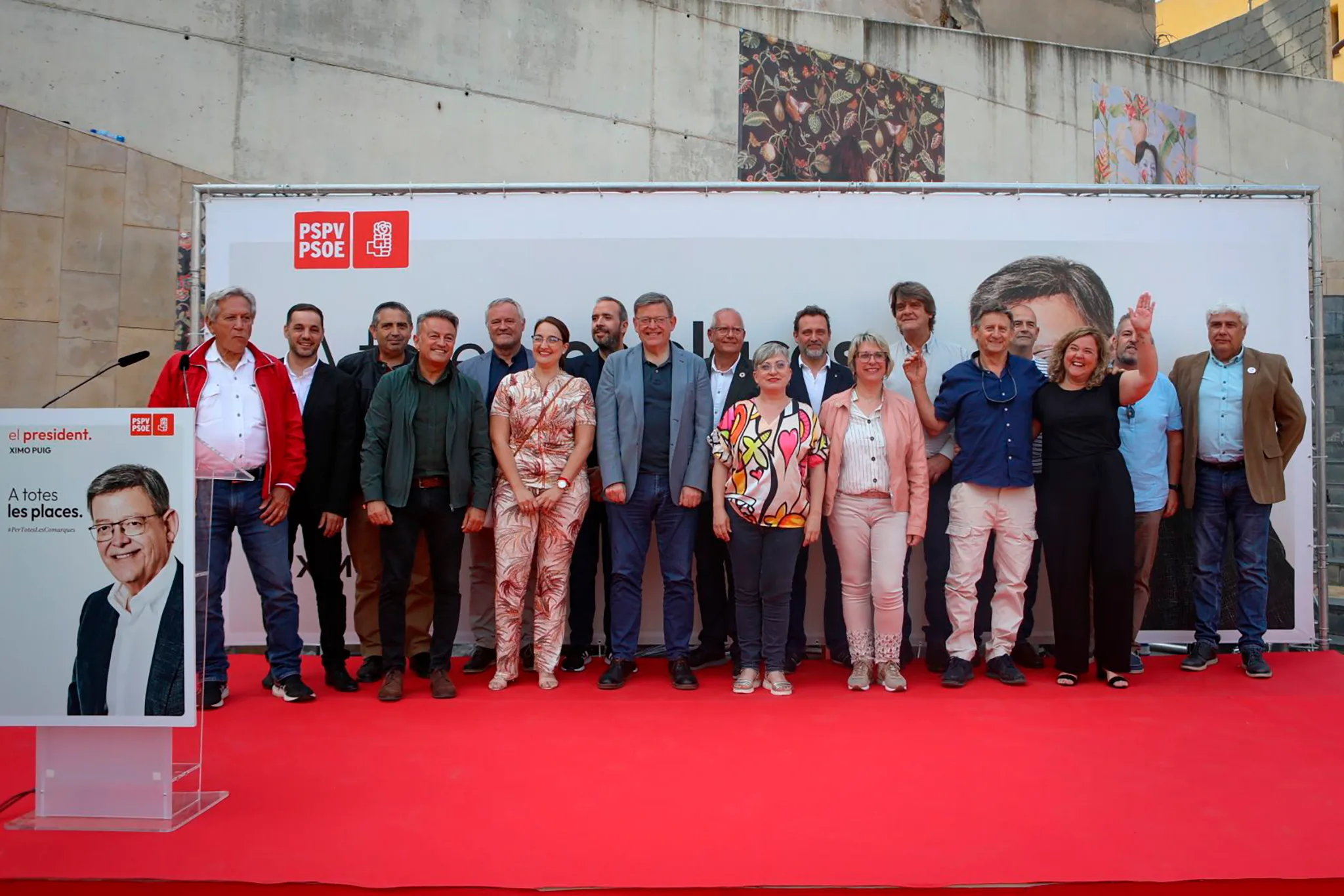 candidatos del pspv psoe de la marina alta junto a ximo puig