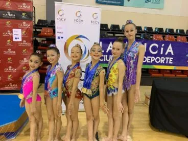 Las gimnastas del Club Calpe cosechan 17 medallas en la Fase Provincial del Campeonato de España Individual y equipos 15 gimnastas del club calpe en el campeonato celebrado en la nucia