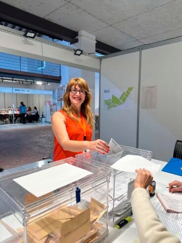 Mari Carme Ronda, de Compromís Benissa, frente a las urnas