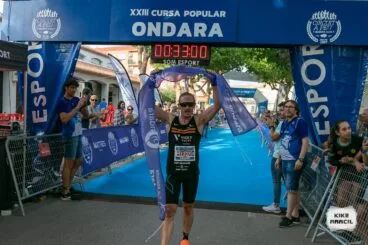 MARK TANNER 1ER ABSOLUT XXIII CURSA POPULAR ONDARA 23