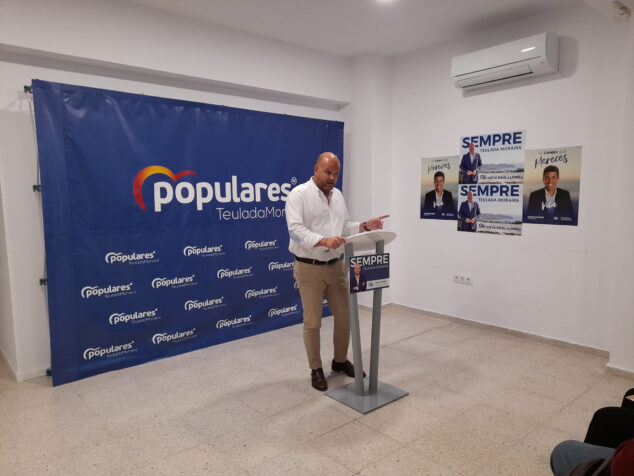 Imagen: Raúl Llobell, candidato a la Alcaldía de Teulada Moraira por el Partido Popular, en la presentación del programa electoral