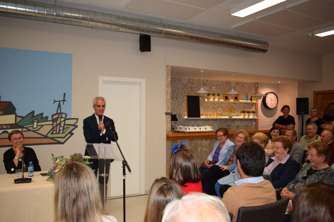 Régulo Lorente en su discurso