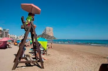 servicio de socorrismo en las playas de calp temporada 2023